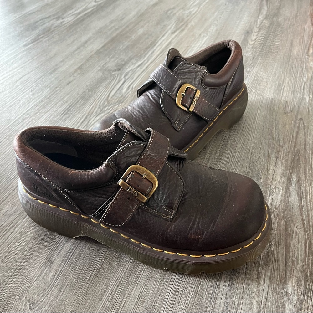 Doc Marten Women's 10/ Men's 9 Leather Shoes - Picture 1 of 10